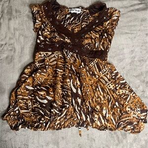 Ronni Nicole Brown and Tan Dress